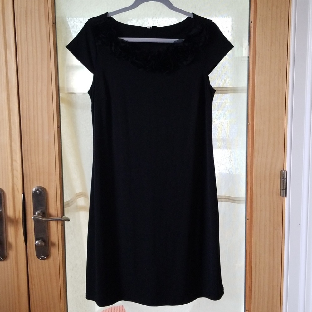 Forever Black Dress with Flower Detail - Large